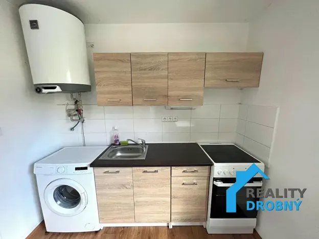 Pronájem bytu 1+1, Mimoň, Mírová, 25 m2