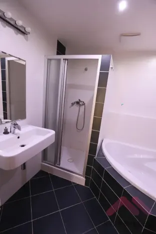 Pronájem bytu 3+kk, Praha - Záběhlice, Mattioliho, 82 m2