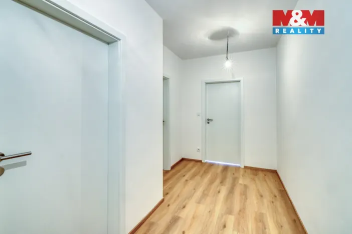 Pronájem bytu 2+kk, Dobřany, 53 m2