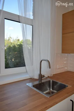 Pronájem bytu 2+kk, Jihlava, Třebízského, 42 m2