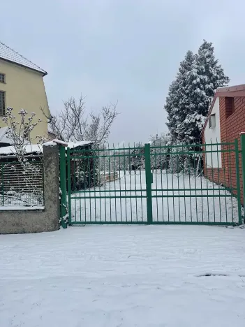 Pronájem garážového stání, Praha - Žižkov, Pod vrcholem, 5 m2