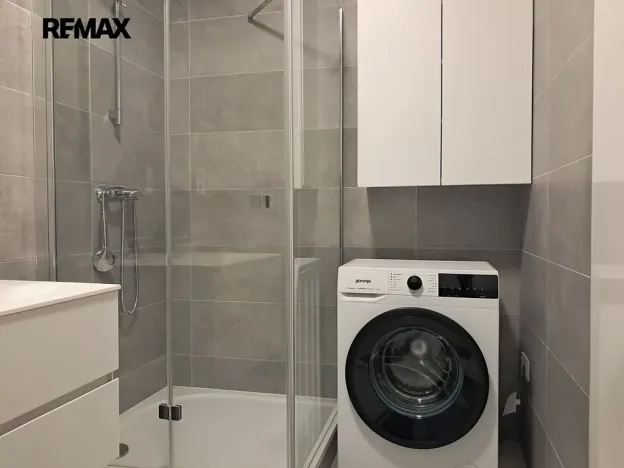 Pronájem bytu 1+kk, Praha - Modřany, Zlochova, 49 m2