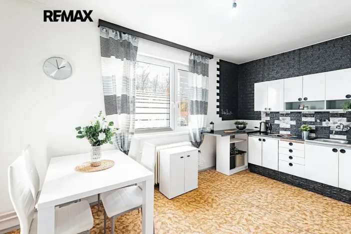 Prodej rodinného domu, Panenské Břežany, K dálnici, 202 m2