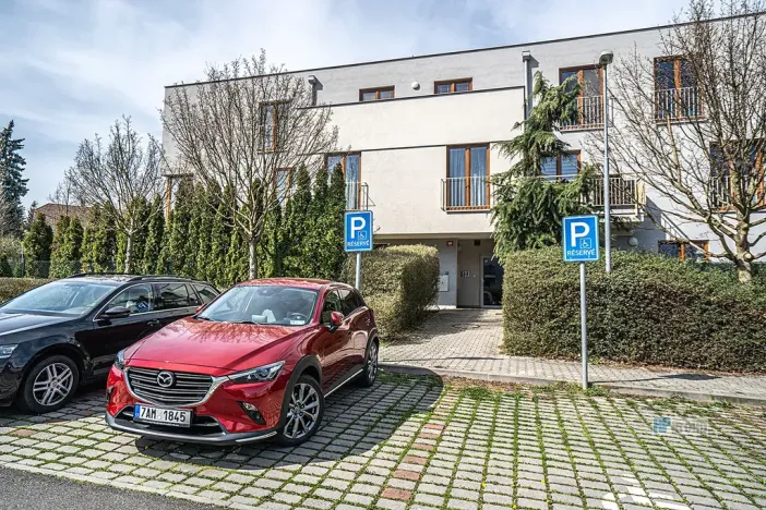 Pronájem bytu 2+kk, Zbuzany, Lomená, 45 m2