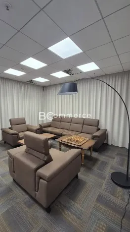 Pronájem kanceláře, Brno, Holandská, 240 m2