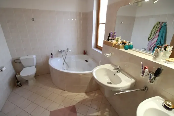 Pronájem bytu 2+kk, Praha - Břevnov, Šlikova, 75 m2