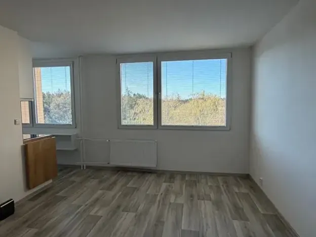 Pronájem bytu 1+kk, Kladno, Plzeňská, 27 m2