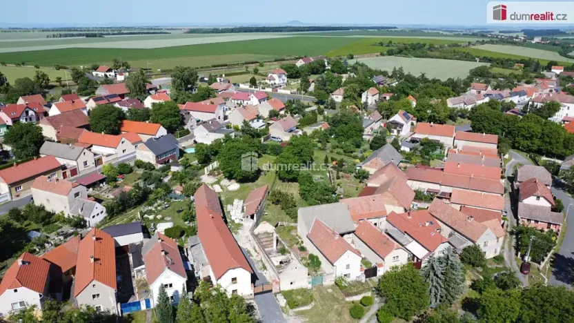 Prodej pozemku pro bydlení, Peruc, Na Karlově, 684 m2