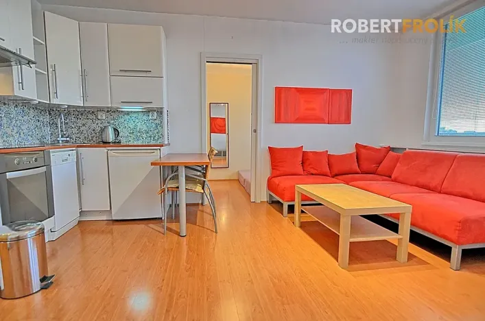 Pronájem bytu 2+kk, Praha - Ruzyně, Dědinská, 42 m2