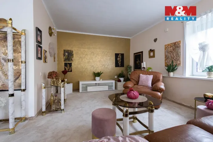 Prodej rodinného domu, Loučim, 300 m2