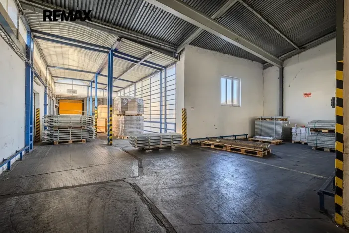 Prodej skladu, Plzeň, Dopravní, 9469 m2