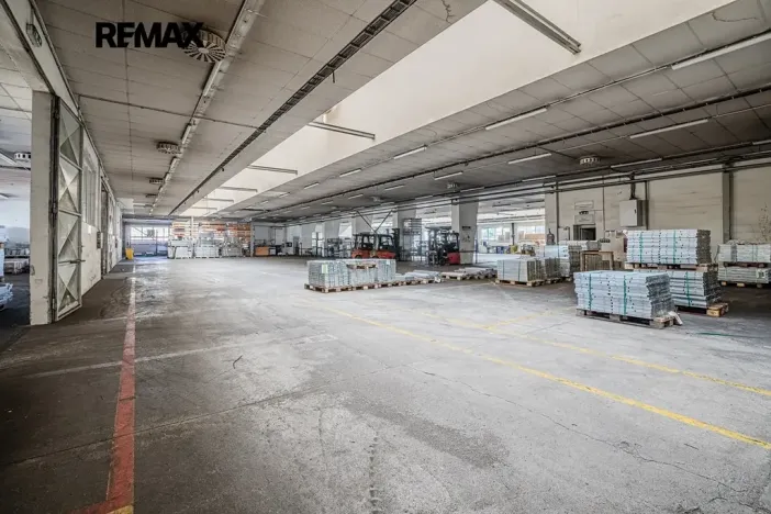 Prodej výrobních prostor, Plzeň, Dopravní, 9469 m2