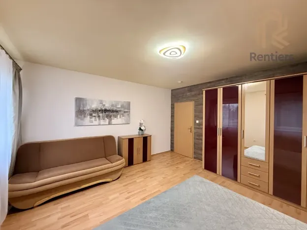 Pronájem bytu 2+kk, Praha - Prosek, Vysočanská, 67 m2