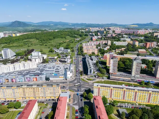 Pronájem obchodního prostoru, Most, Františka Halase, 90 m2