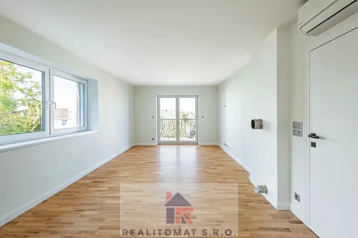 Pronájem rodinného domu, Praha - Komořany, Pod lesem, 127 m2