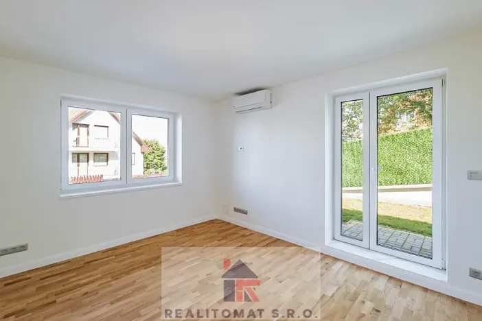 Pronájem rodinného domu, Praha - Komořany, Pod lesem, 127 m2