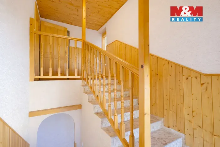 Prodej rodinného domu, Chrast - Podlažice, 280 m2