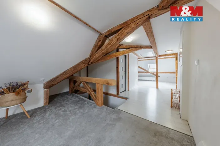 Prodej rodinného domu, Hroznětín, Mlýnská, 327 m2