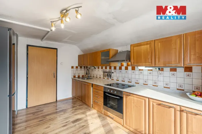 Prodej rodinného domu, Doksy, Školní, 98 m2