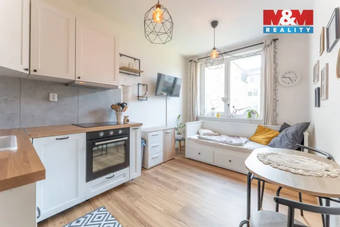 Prodej bytu 2+kk, Milovice - Mladá, Slepá, 37 m2