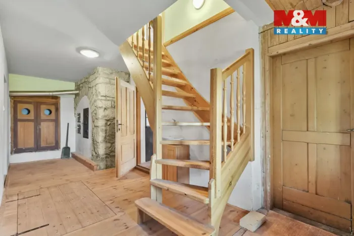 Prodej rodinného domu, Lomnice nad Popelkou - Černá, 100 m2