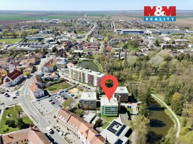 Prodej bytu 3+1, Pohořelice, nám. Svobody, 72 m2
