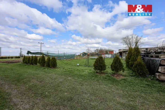 Prodej pozemku pro bydlení, Lužice, 372 m2