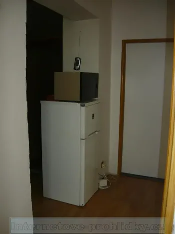 Pronájem pokoje, Praha - Kobylisy, Klapkova, 8 m2