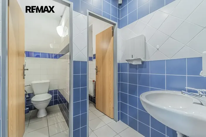 Pronájem kanceláře, Kladno, Osvoboz. pol. vězňů, 183 m2