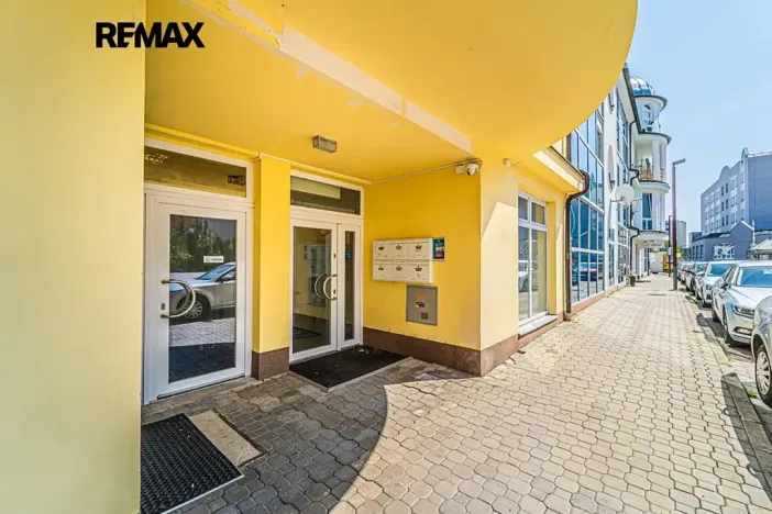 Pronájem kanceláře, Kladno, Osvoboz. pol. vězňů, 183 m2