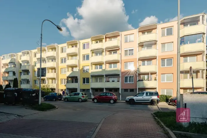 Prodej bytu 1+1, Šlapanice, Švehlova, 34 m2