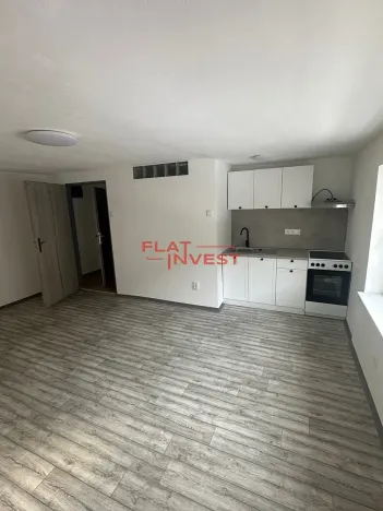 Pronájem bytu 1+kk, Benešov nad Ploučnicí, Nádražní, 27 m2
