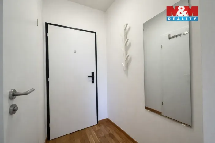 Pronájem bytu 1+kk, Praha - Vysočany, 17 m2