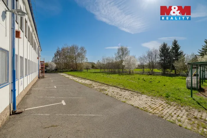 Prodej obchodního prostoru, Čáslav - Čáslav-Nové Město, Chrudimská, 900 m2