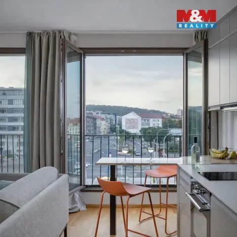 Pronájem bytu 1+kk, Praha - Smíchov, Toyen, 38 m2