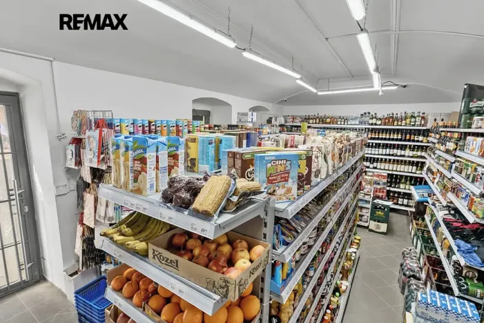 Prodej obchodního prostoru, Chýnice, Karlštejnská, 74 m2