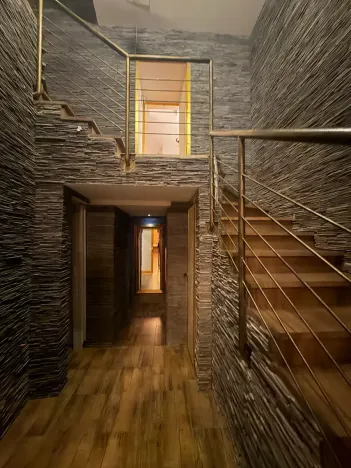 Pronájem obchodního prostoru, Praha - Nové Město, Soukenická, 181 m2