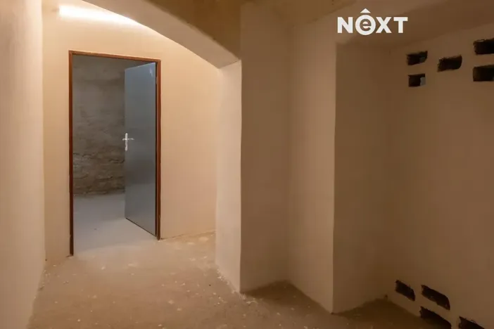 Prodej - jiné, Praha - Nusle, Slavojova, 7 m2