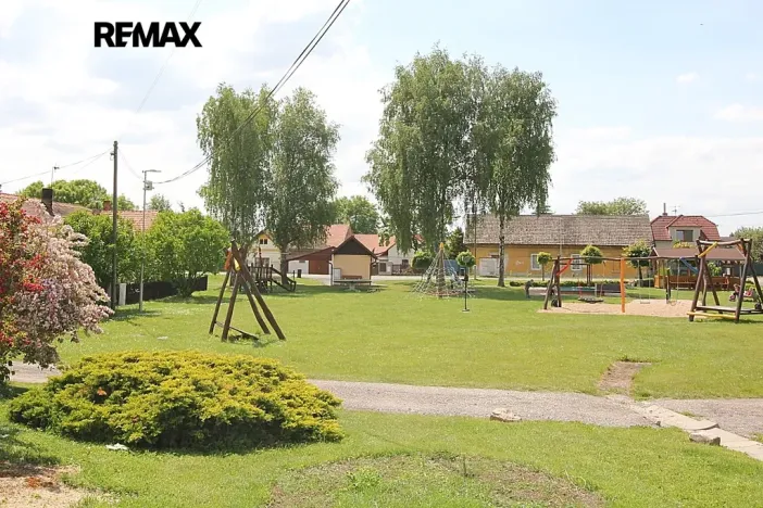 Prodej pozemku pro bydlení, Činěves, 312 m2