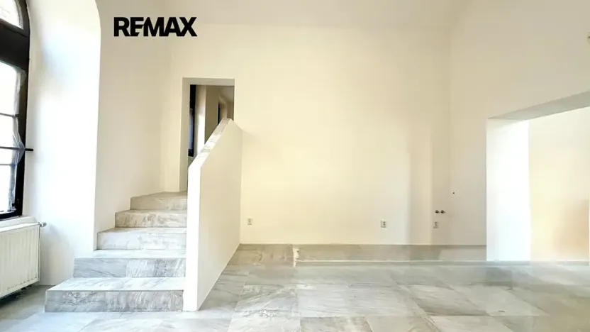 Pronájem obchodního prostoru, Praha - Vinohrady, Budečská, 78 m2