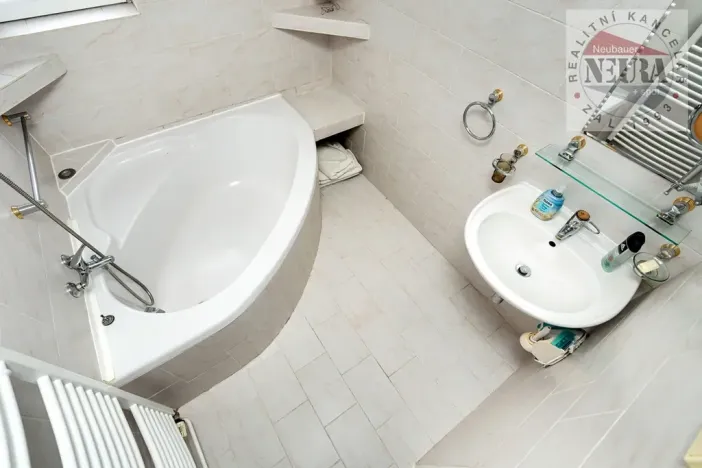 Prodej rodinného domu, Praha - Kbely, Benecká, 180 m2