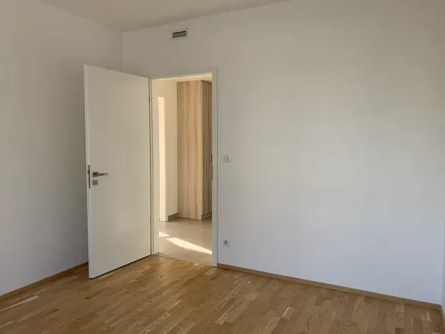 Pronájem bytu 2+kk, Praha - Malešice, Univerzitní, 51 m2