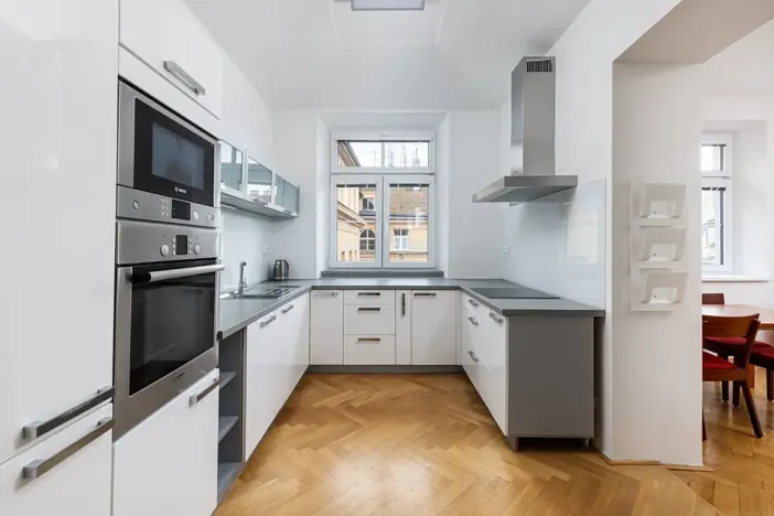 Prodej bytu 2+1, Praha - Nové Město, Ve Smečkách, 68 m2