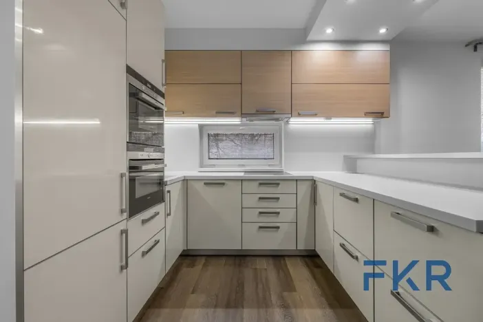 Pronájem bytu 3+kk, Praha - Střížkov, Makedonská, 74 m2