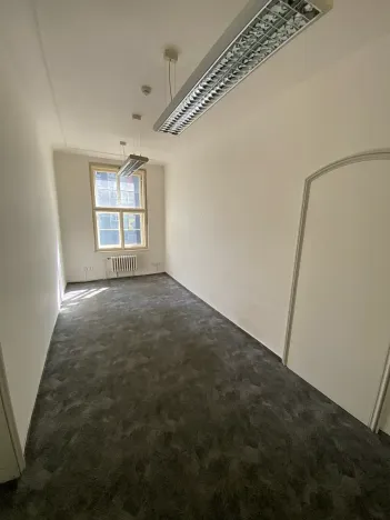 Pronájem kanceláře, Praha - Nové Město, Spálená, 17 m2