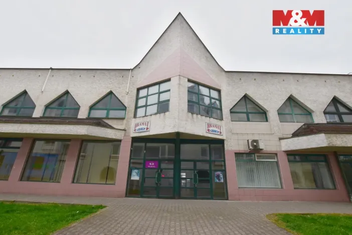 Pronájem obchodního prostoru, Pardubice, Dašická, 155 m2