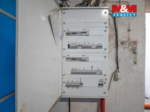 Pronájem výrobních prostor, Orlová - Poruba, Nádražní, 250 m2