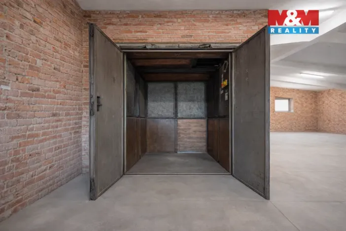 Pronájem výrobních prostor, Orlová - Poruba, Nádražní, 170 m2