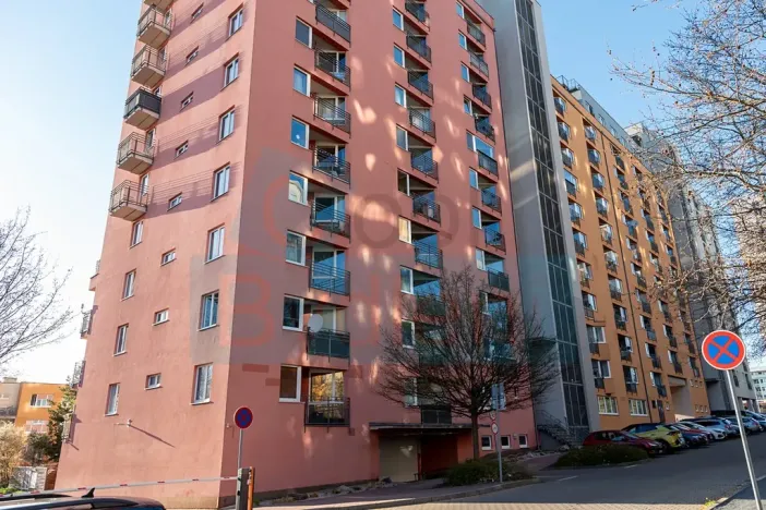 Prodej bytu 1+kk, Praha - Troja, Hnězdenská, 41 m2