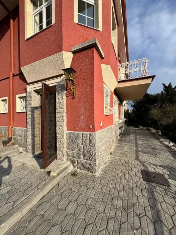 Pronájem bytu 2+1, Liberec - Liberec II-Nové Město, Šafaříkova, 50 m2